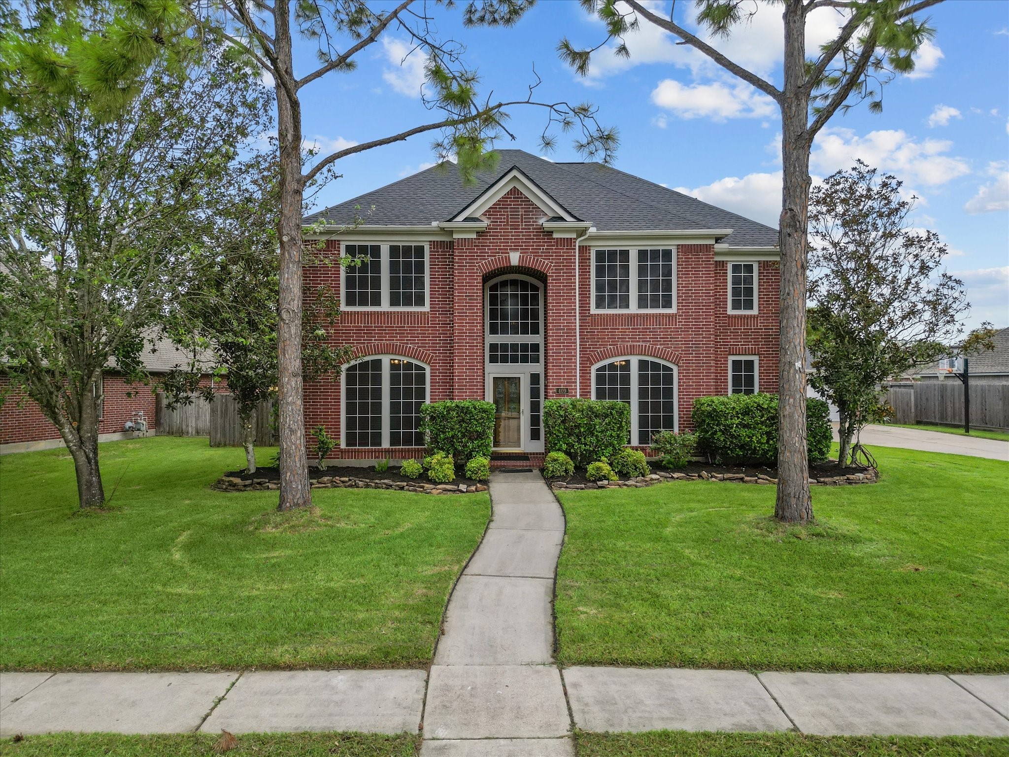409 Meadow Glen Road Friendswood TX 77546
