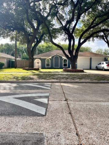 10822 Plainfield Street Houston TX 77031