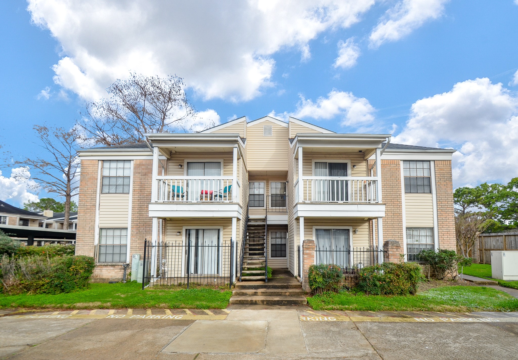 2750 Holly Hall Street 716 Houston TX 77054