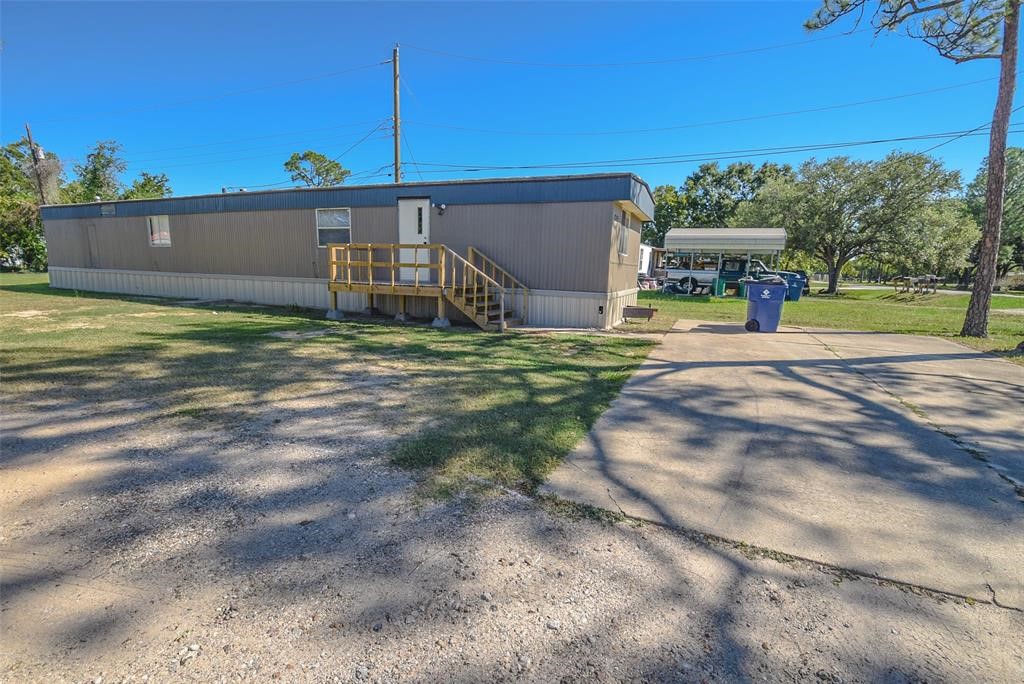 1715 Gifford Road Angleton TX 77515
