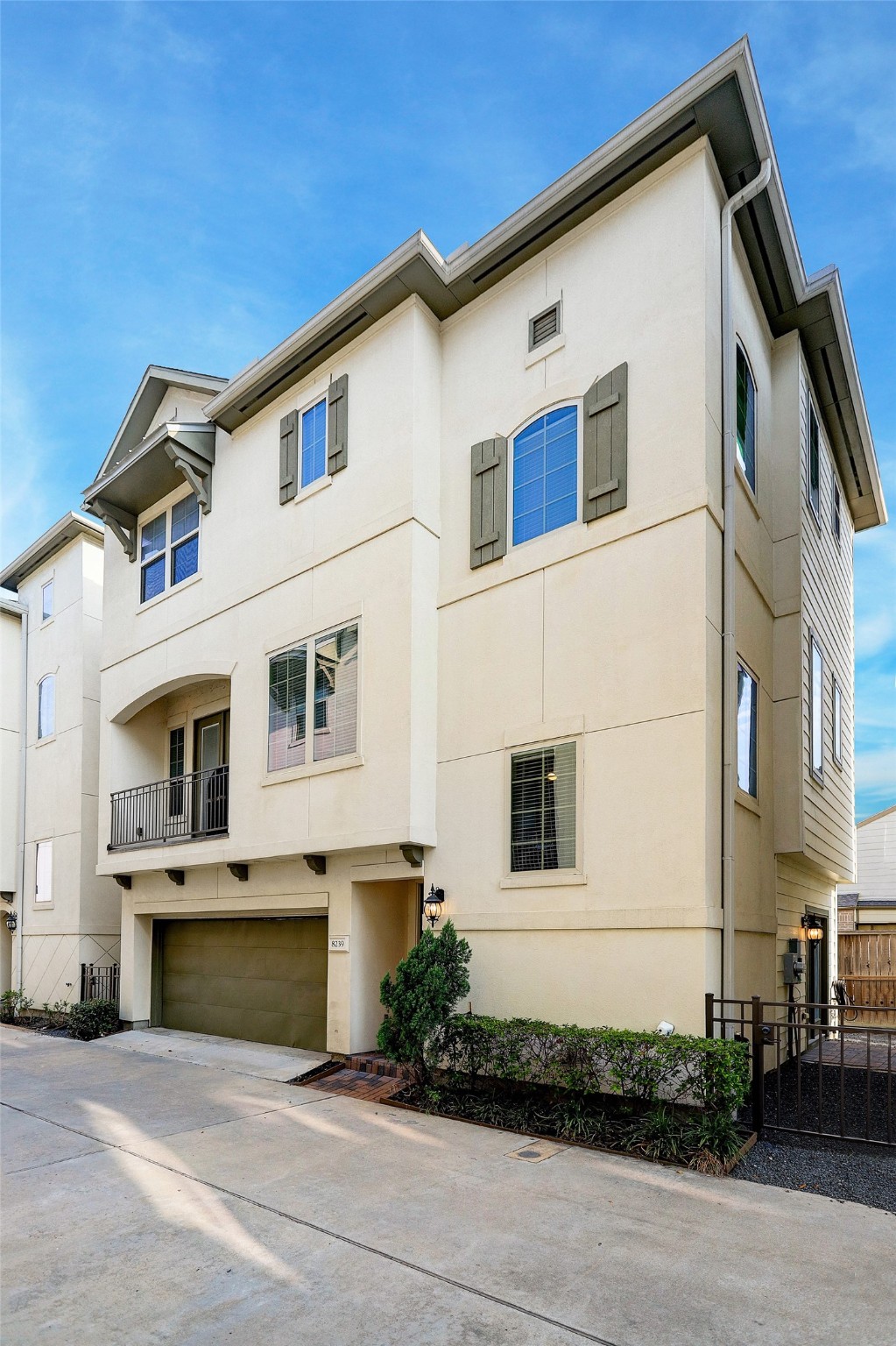 8239 Cambridge Street Houston TX 77054