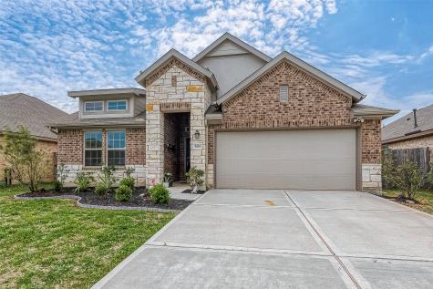 506 Pecan Landing Lane La Marque TX 77568