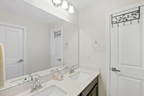 5607 Kipling Glen Court Sugar Land TX 77479