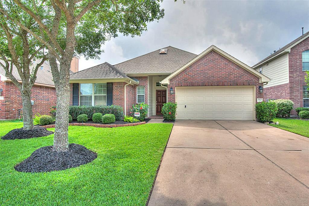 2912 Laurel Brook Lane Pearland TX 77584