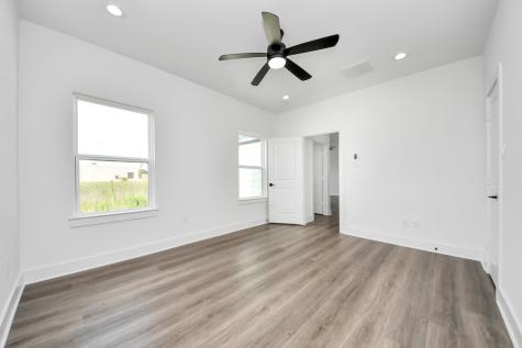 6273 Road 5503 Cleveland TX 77327