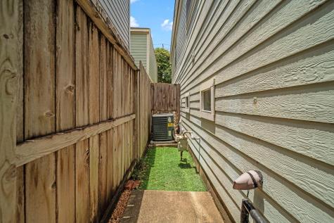 1523 Cook Street Houston TX 77006