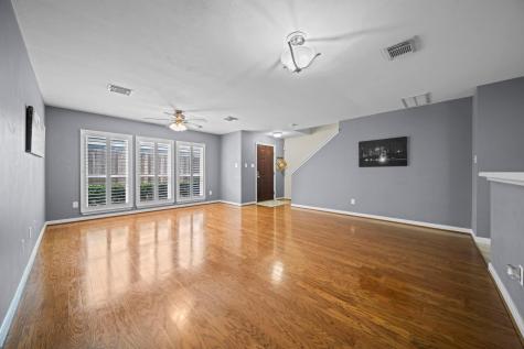 1523 Cook Street Houston TX 77006