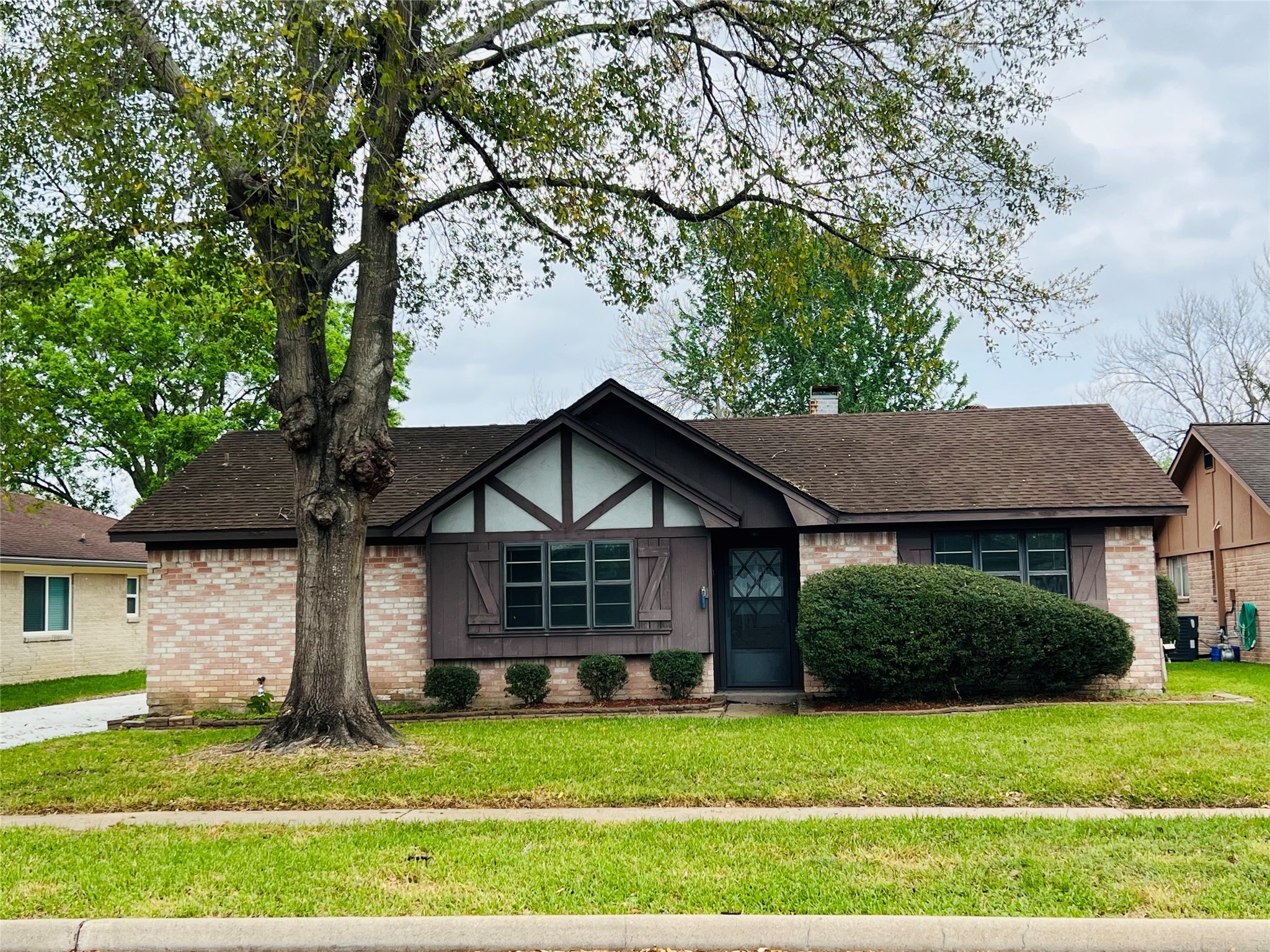 1846 Michele Drive Sugar Land TX 77498