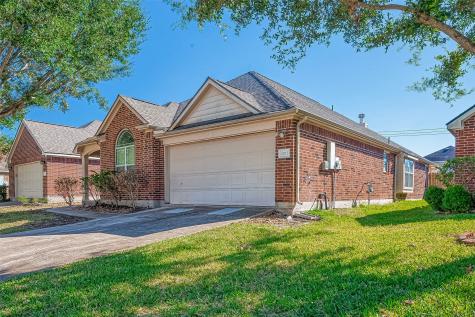 2011 Midnight Lane Houston TX 77047