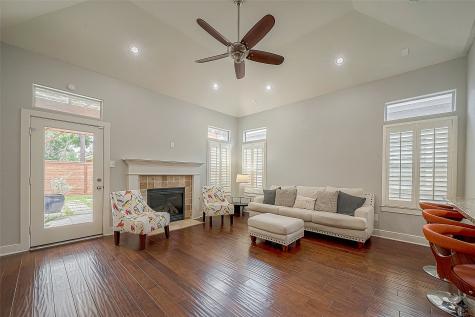 6093 Yale Street Houston TX 77076
