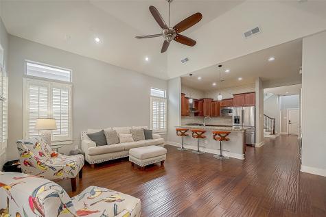 6093 Yale Street Houston TX 77076