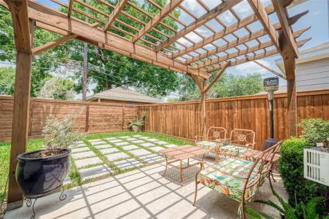 6093 Yale Street Houston TX 77076
