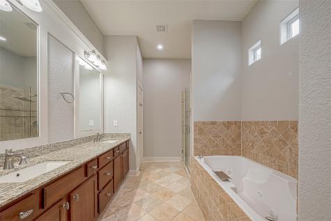 6093 Yale Street Houston TX 77076