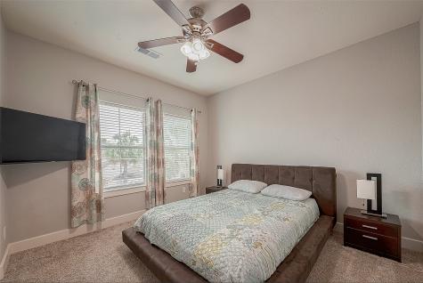 6093 Yale Street Houston TX 77076