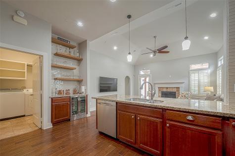 6093 Yale Street Houston TX 77076