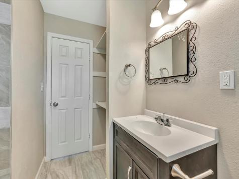 6214 Lyndhurst Drive Houston TX 77087