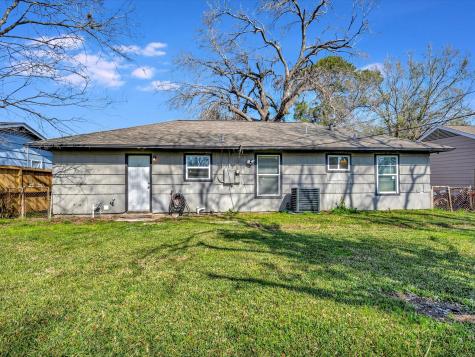 6214 Lyndhurst Drive Houston TX 77087