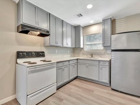 6214 Lyndhurst Drive Houston TX 77087