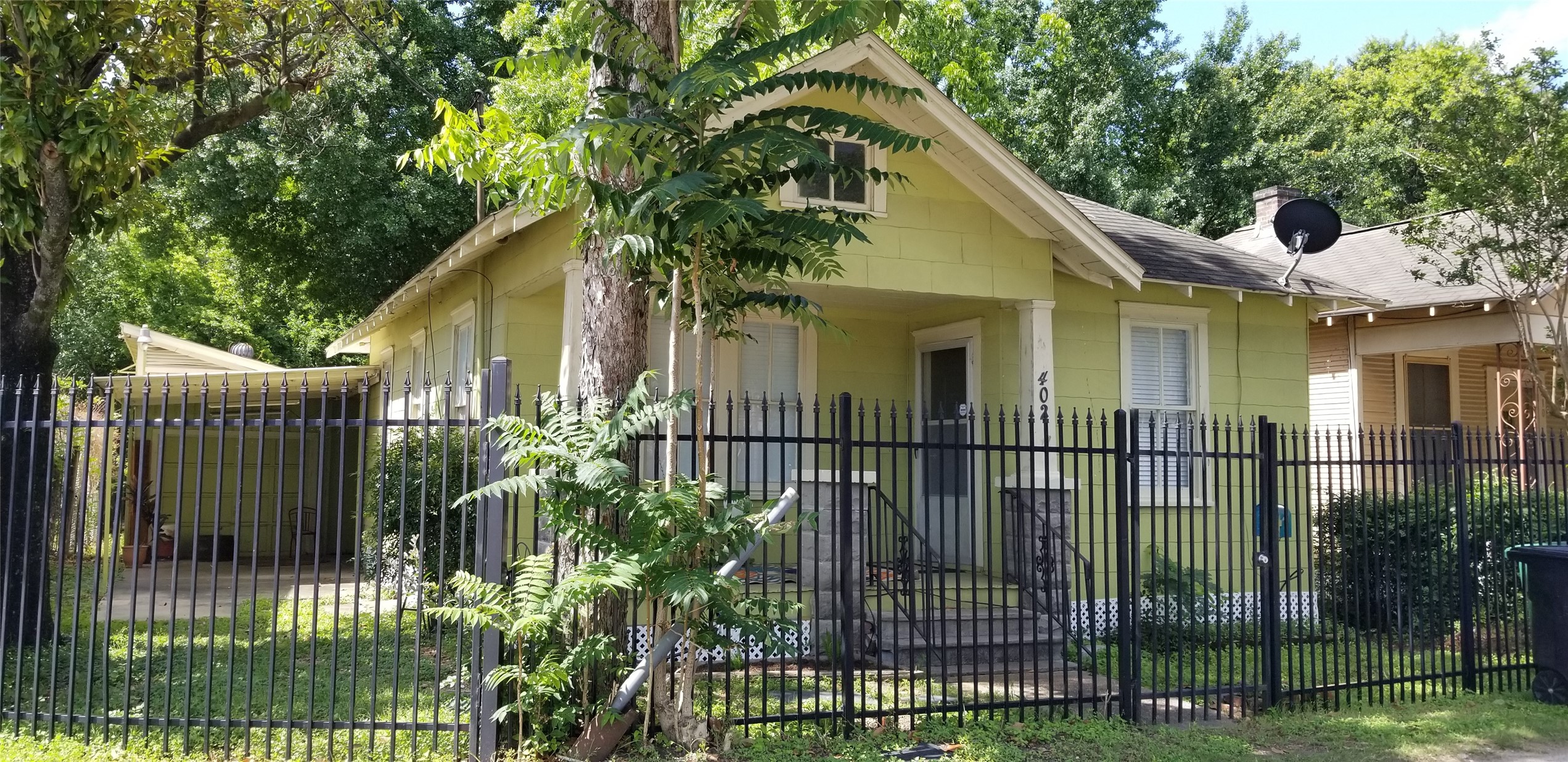 402 W Cottage Street Houston TX 77009