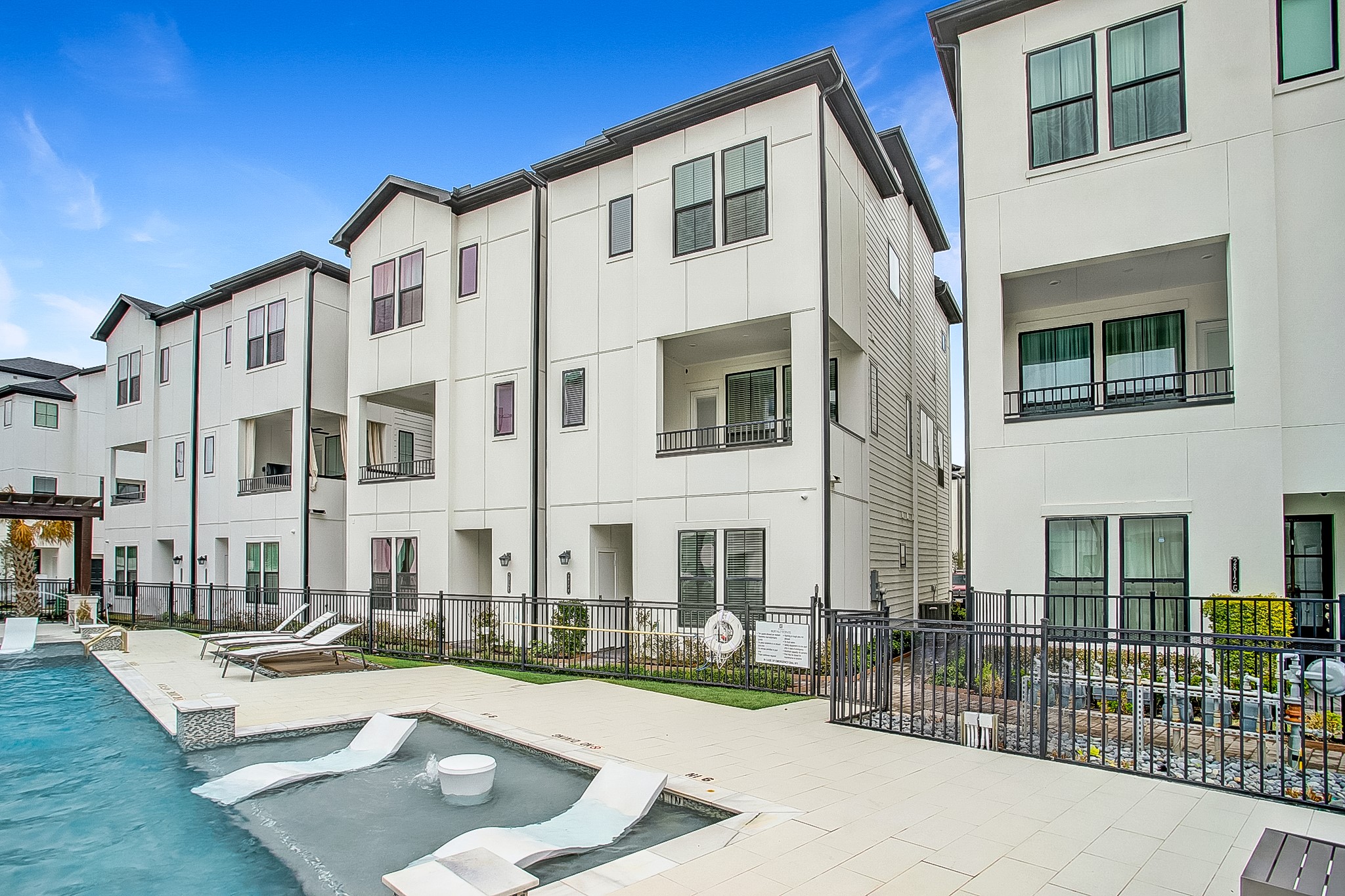 2812 Grand Fountains Drive F Houston TX 77054