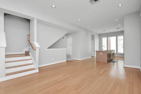 2758 Clay Street Houston TX 77003