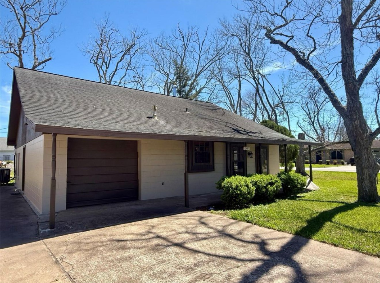 201 2nd Street Brazoria TX 77422