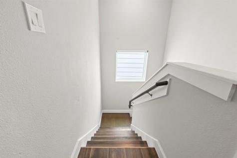 2627 Hutchins Street Houston TX 77004