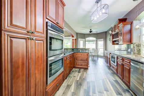8106 Laurel Lane Baytown TX 77523