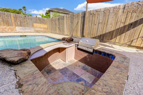 8106 Laurel Lane Baytown TX 77523