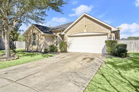 1446 Sand Lake Lane Richmond TX 77407