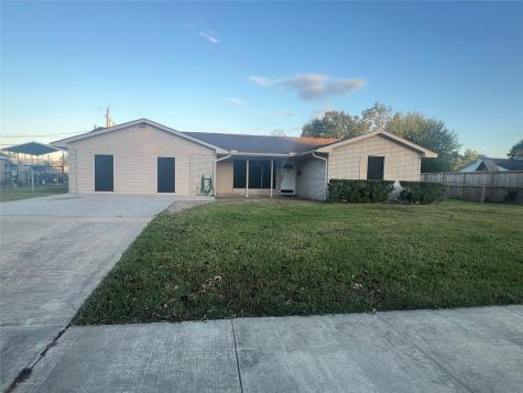 721 S 3rd Street La Porte TX 77571