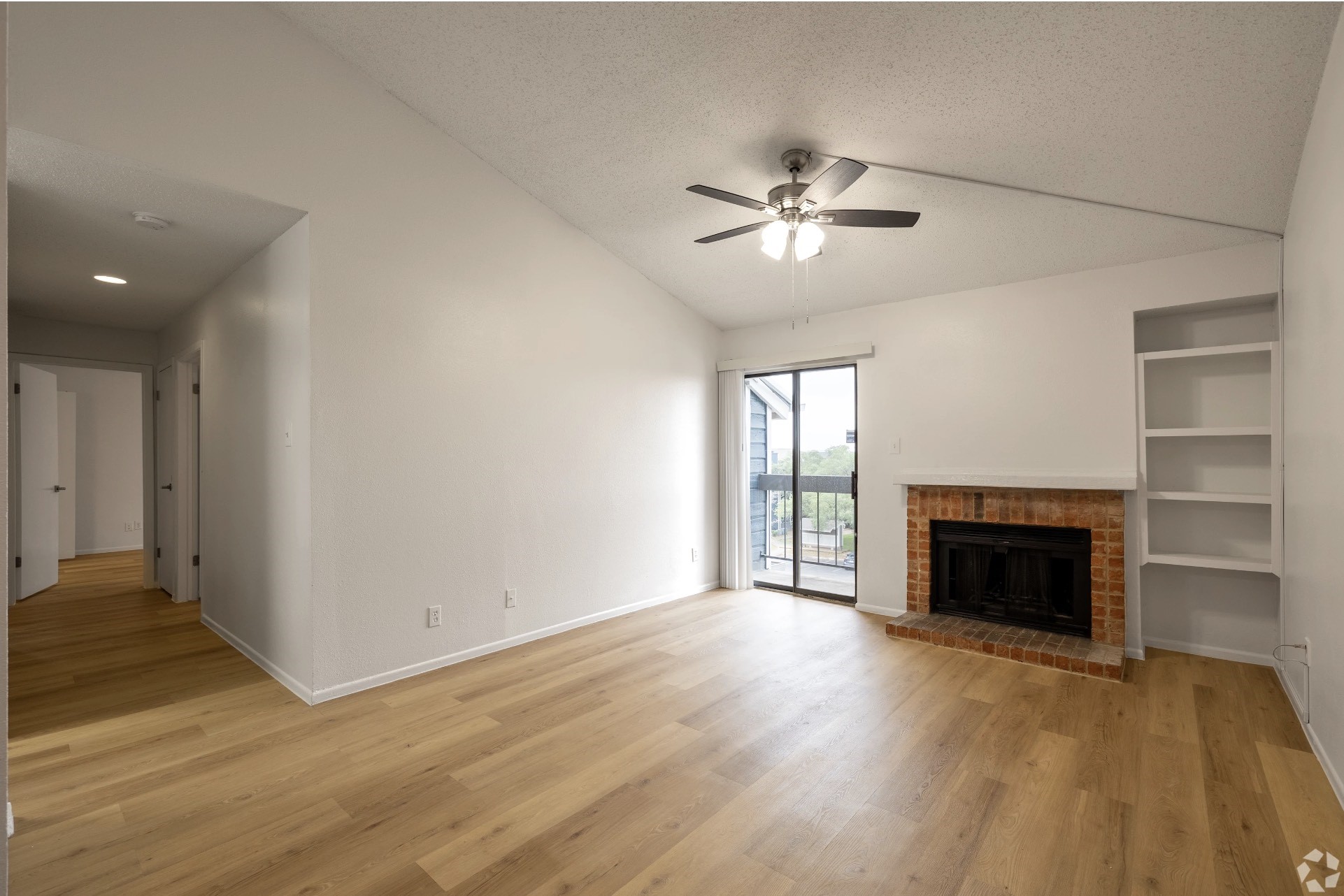 2170 Thousand Oaks Drive 1234q San Antonio TX 78232