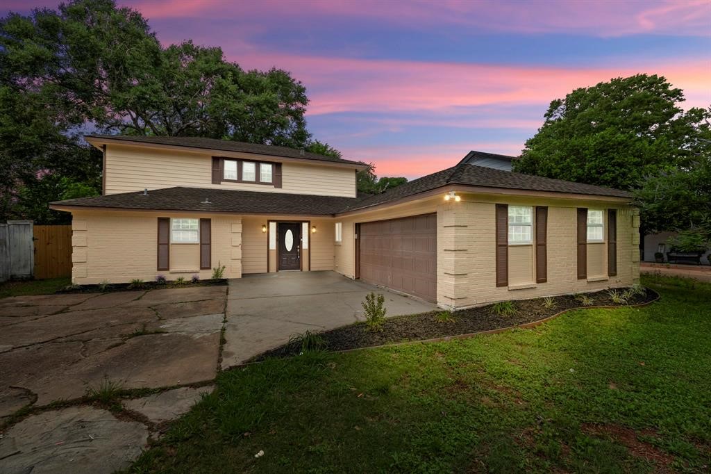 1819 Redwood Court Sugar Land TX 77498