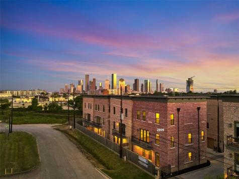 2809 Hicks Street Houston TX 77007