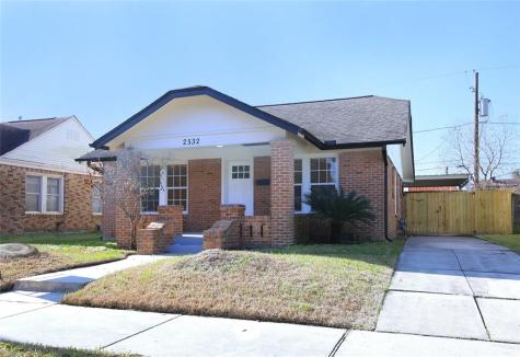 2532 Oakcliff Street Houston TX 77023