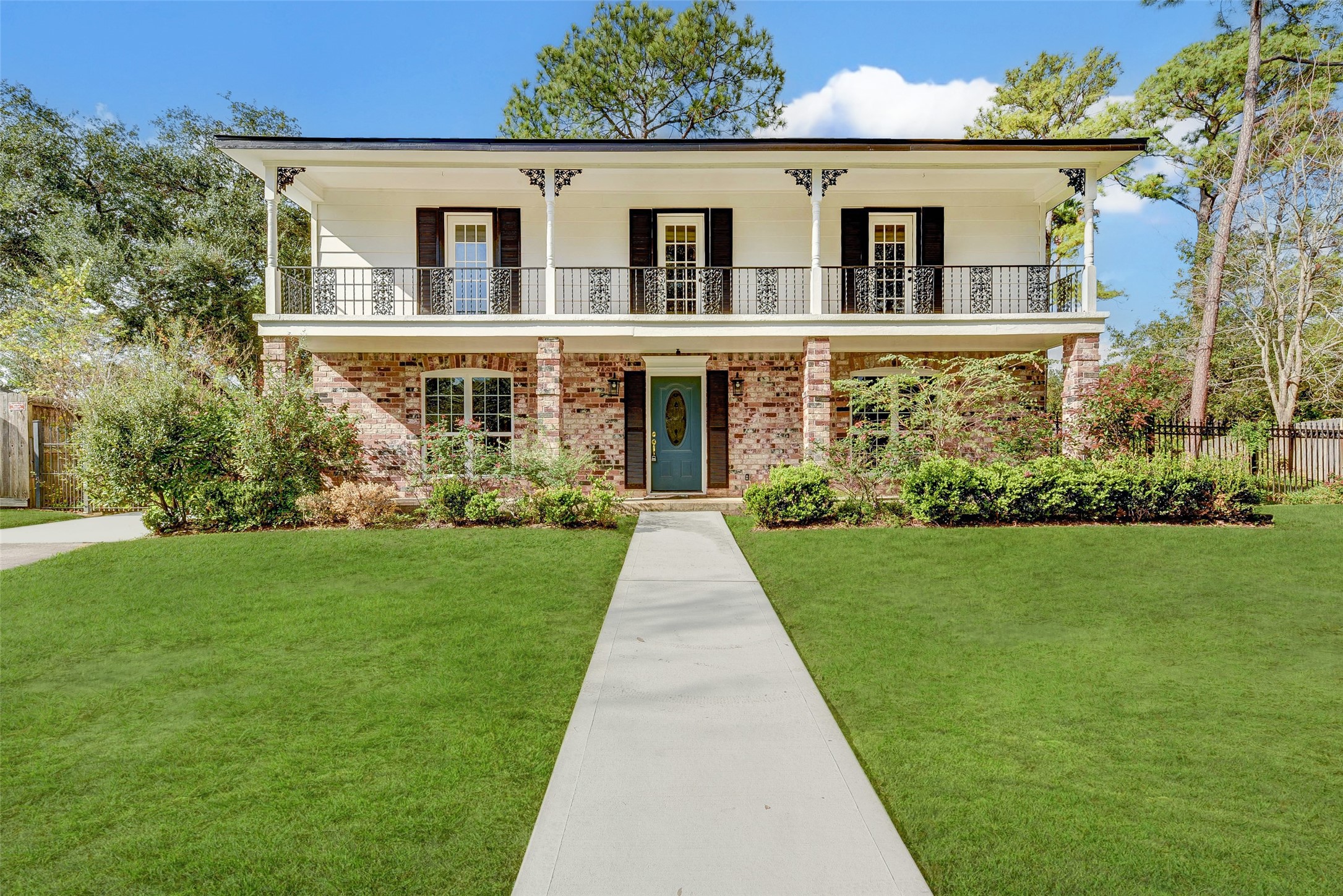 1502 Village Green Court Houston TX 77077