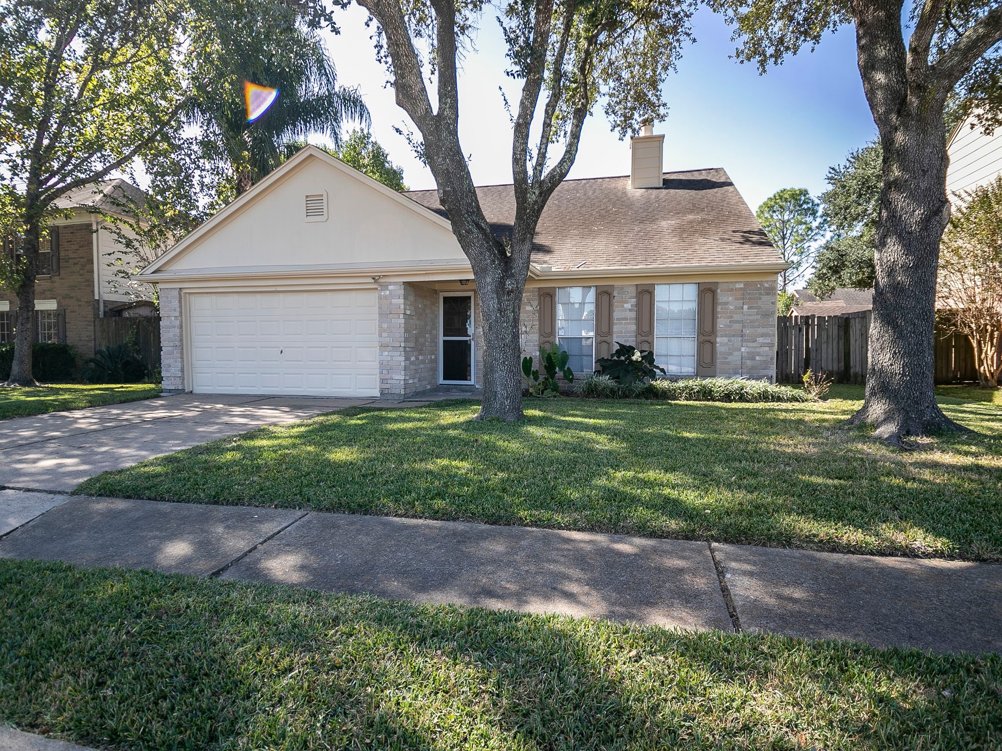 2420 Shadybend Drive Pearland TX 77581