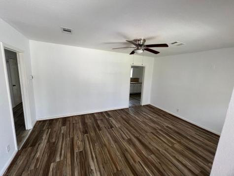 2085 Earl Street Beaumont TX 77703