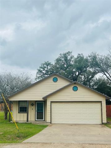206 Milentz Street Columbus TX 78934