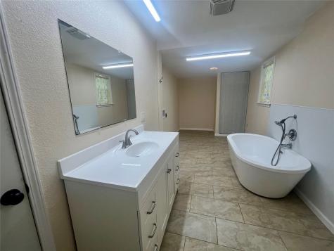 11874 Vanwood Street Willis TX 77318
