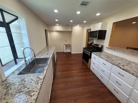 11874 Vanwood Street Willis TX 77318