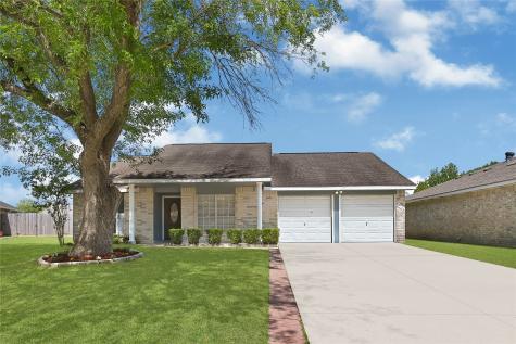 2106 Starboard View Circle Friendswood TX 77546