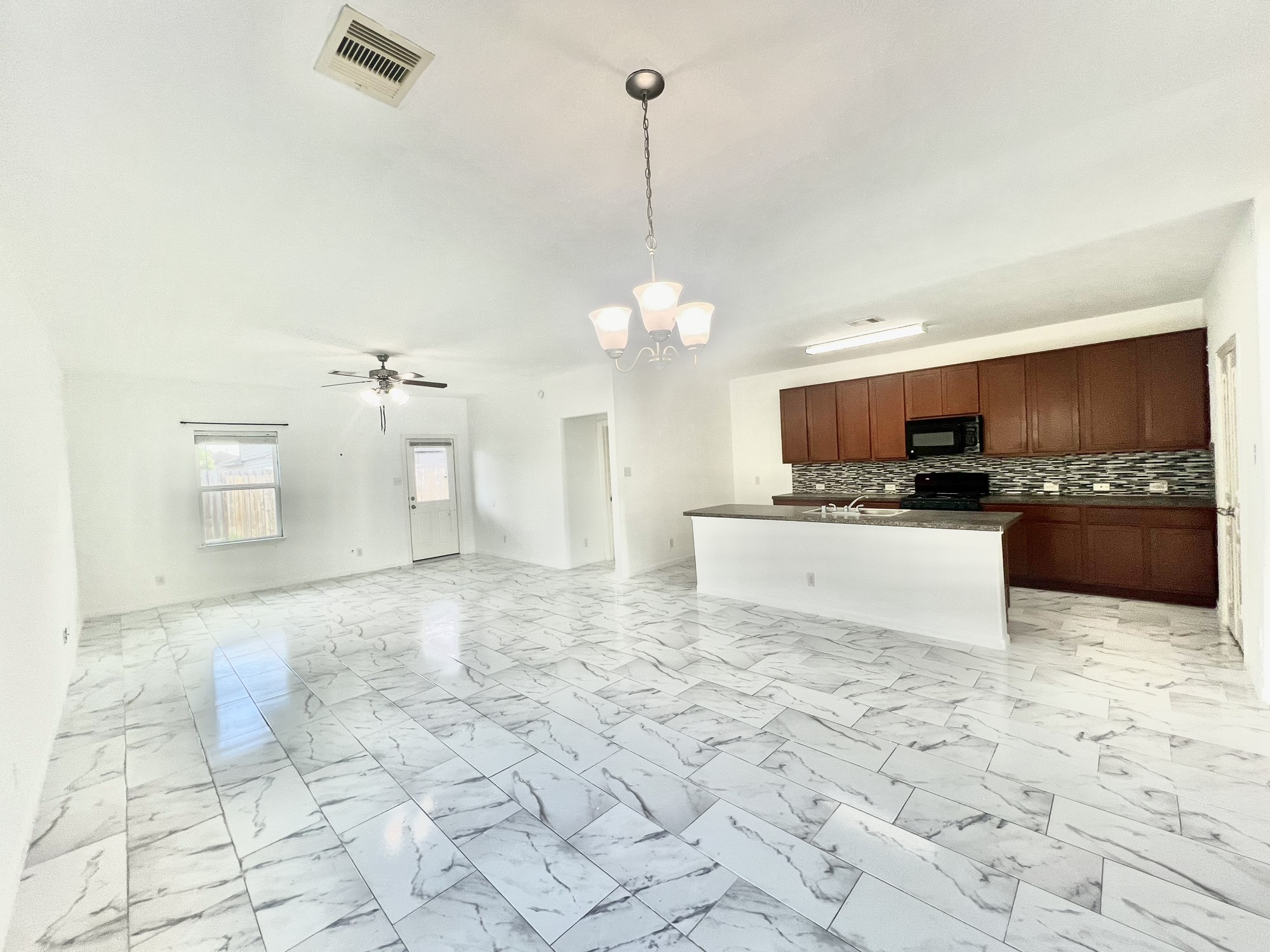 2210 Moss Bluff Lane Rosenberg TX 77471