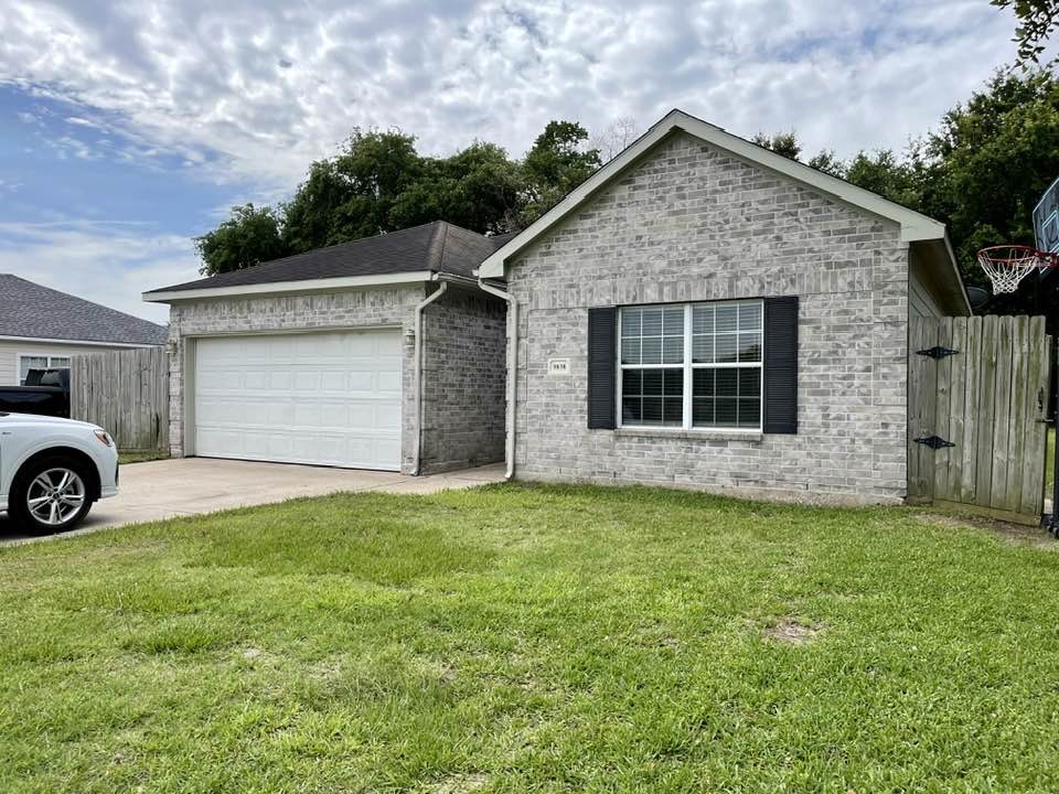 9838 Fuqua Street Houston TX 77075