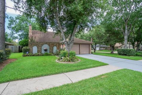 1927 S Bend Circle Missouri City TX 77459