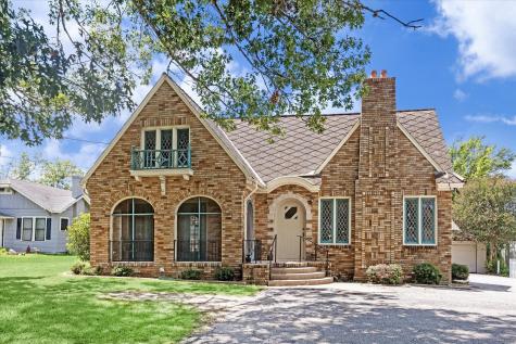 703 E Main Street Bellville TX 77418