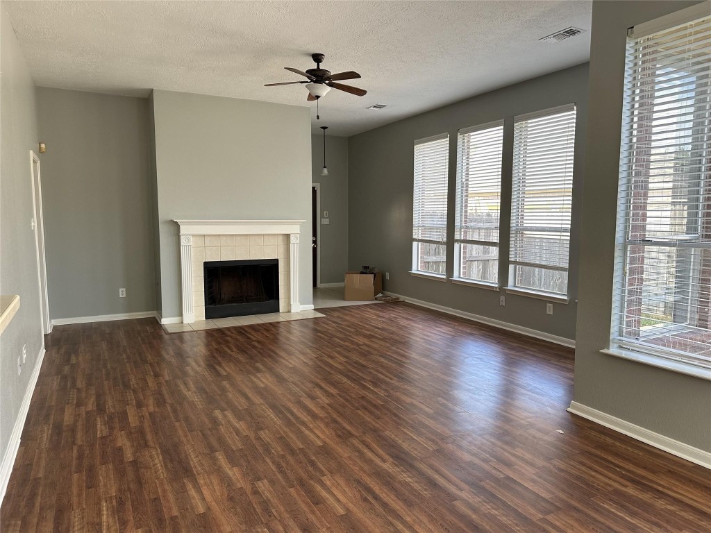 1607 Bonnie Lea Lane Fresno TX 77545