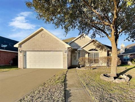 12051 Bogey Way Pearland TX 77581