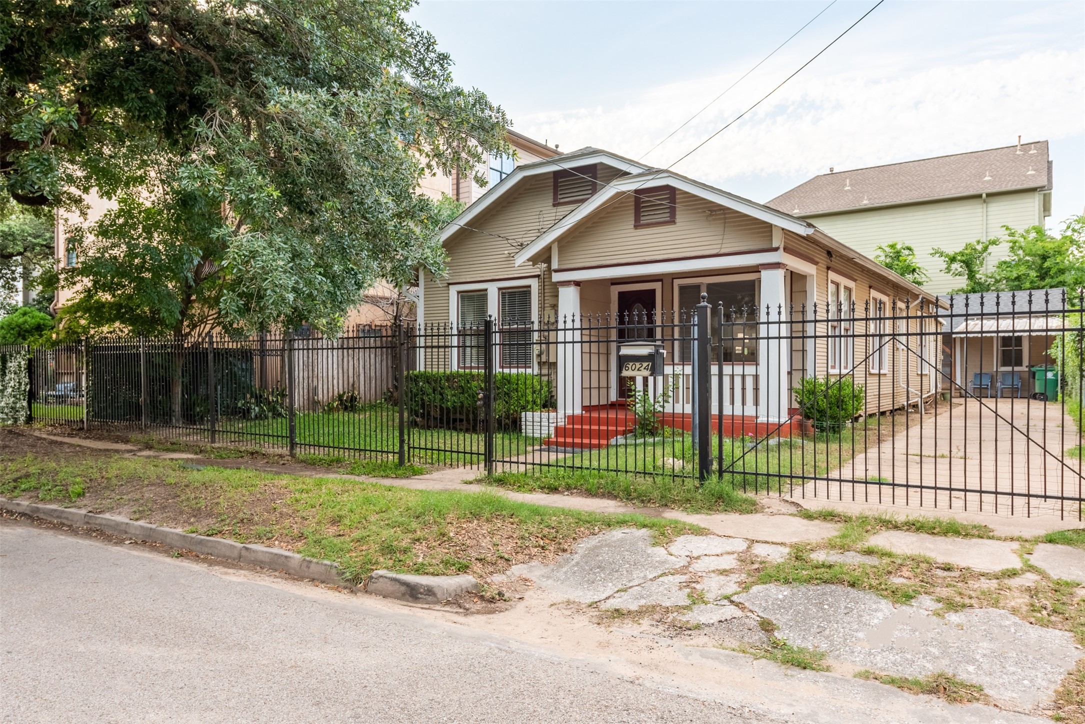 6024 Schuler Street Houston TX 77007