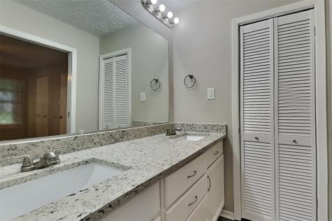 7218 Skybright Lane Houston TX 77095